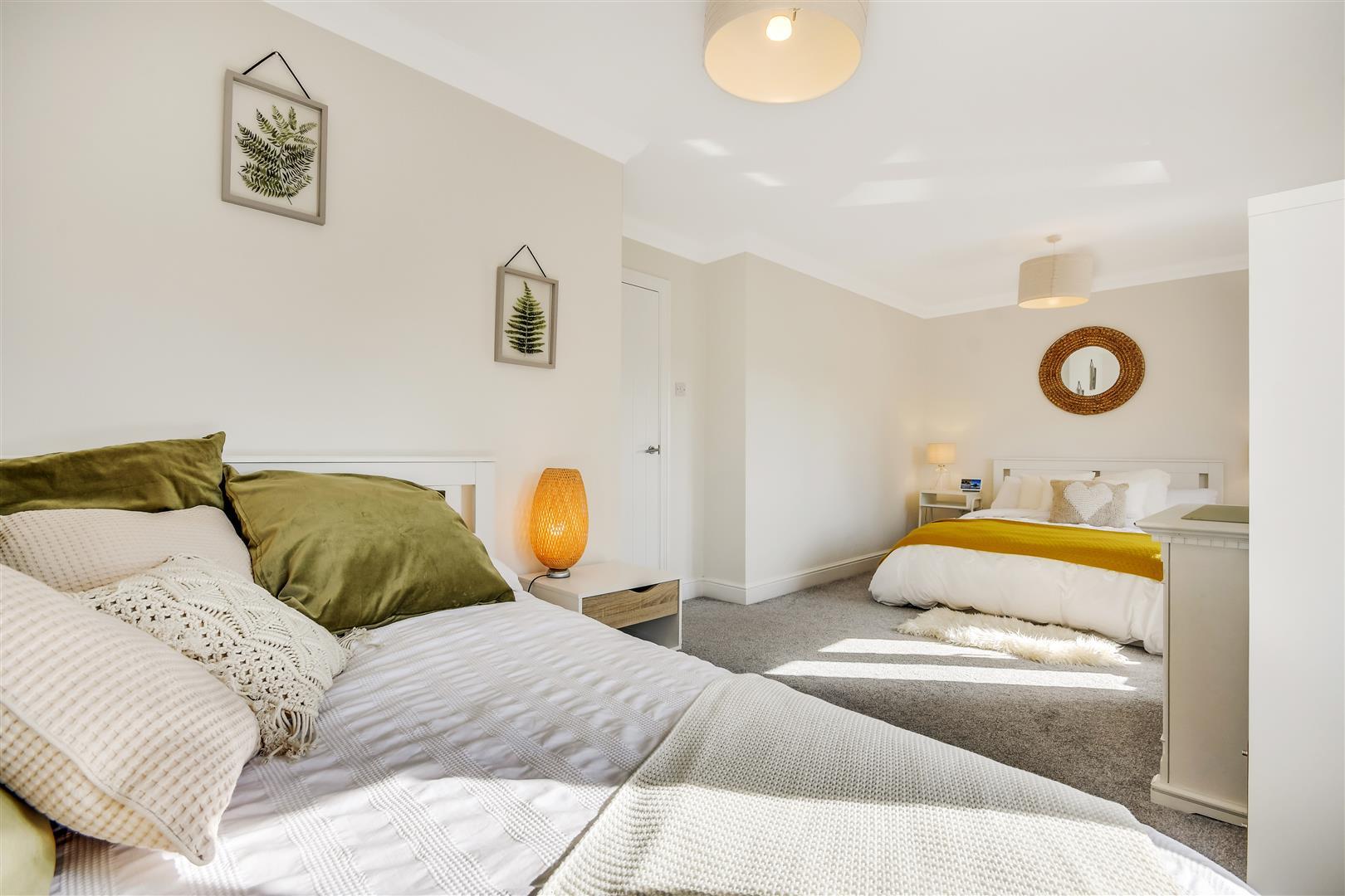 Properties for sale in Burnham On Crouch