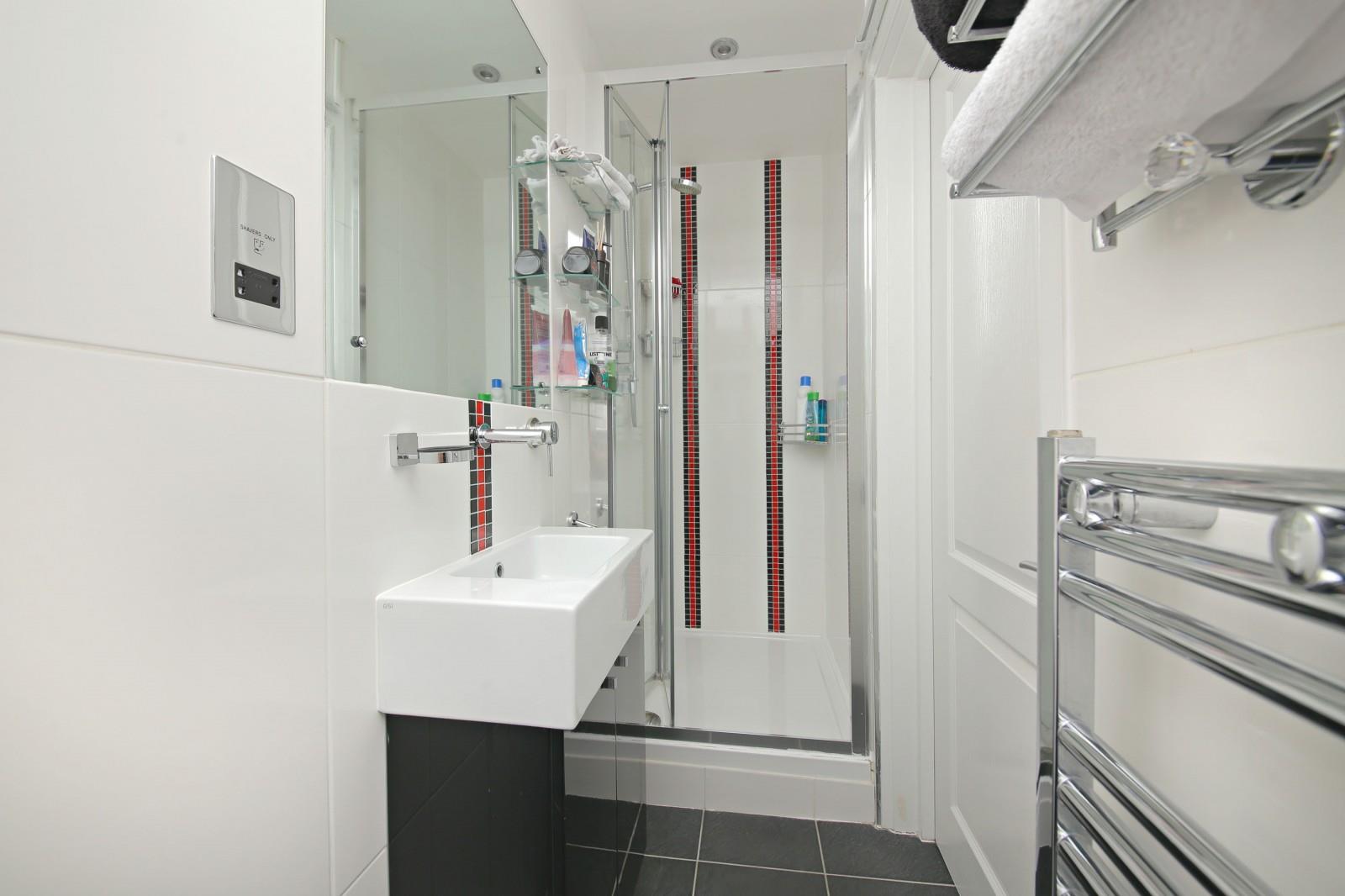 7 bedroom house for sale in Links Drive, Elstree, WD6 Roundtree Ltd