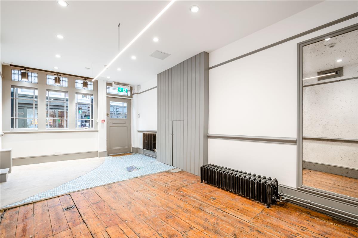 commercial property retail property high street to let in Shoreditch High Street, Shoreditch