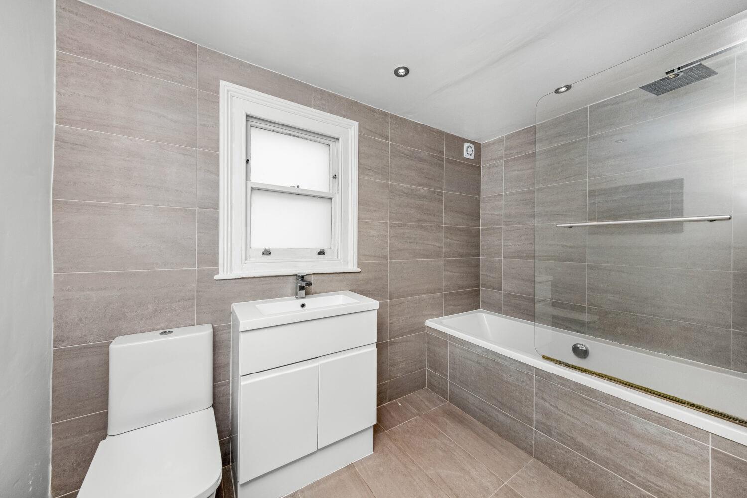 4 bedroom house for sale in Wiverton Road, Sydenham, SE26 Pedder