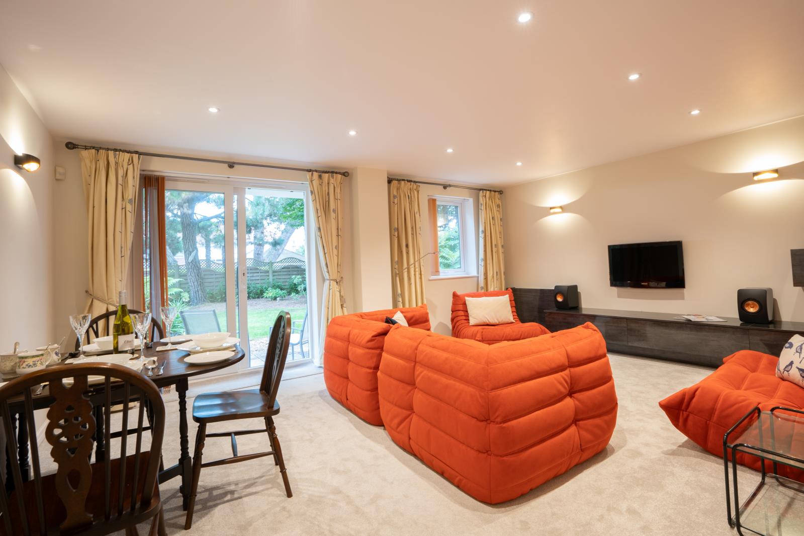 Property Image6c879a1c-4ebb-465d-a6c3-cbffca4f246c