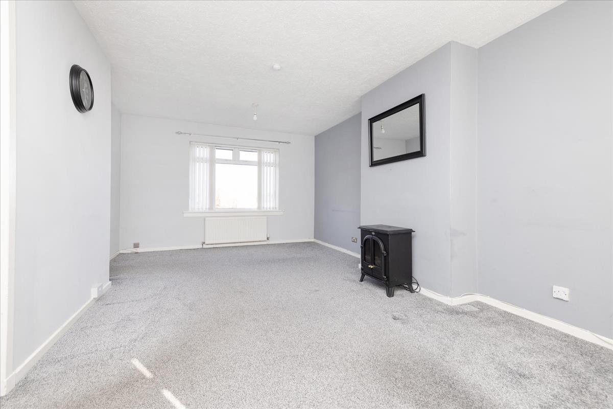 3 bedroom terraced house for sale in 61 Windsor Square, Penicuik, EH26