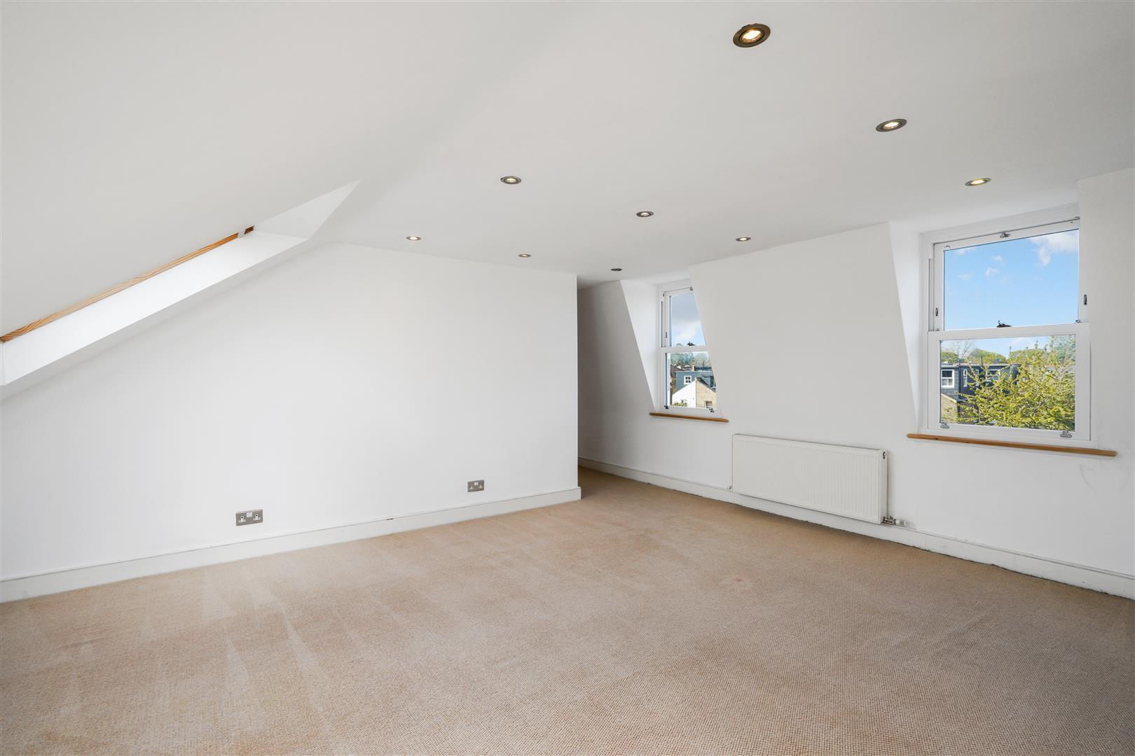 5 bedroom semidetached house for sale in Cromwell Road, Wimbledon