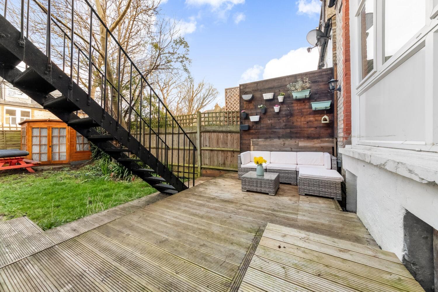 2 bedroom apartment for sale in Queensthorpe Road, Sydenham, SE26 Pedder