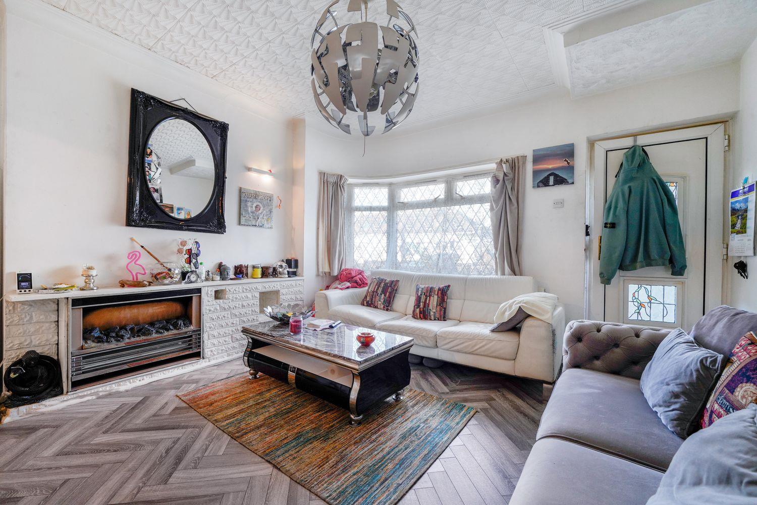 Property Image706e84f5-a0d6-421e-a7ef-764d586f1af8