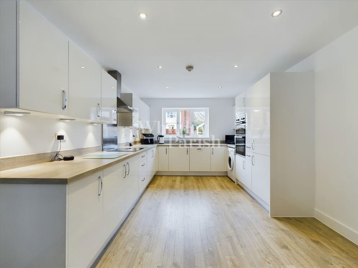 Property Image7087e800-5440-4250-bdaf-bd0efa5e535c