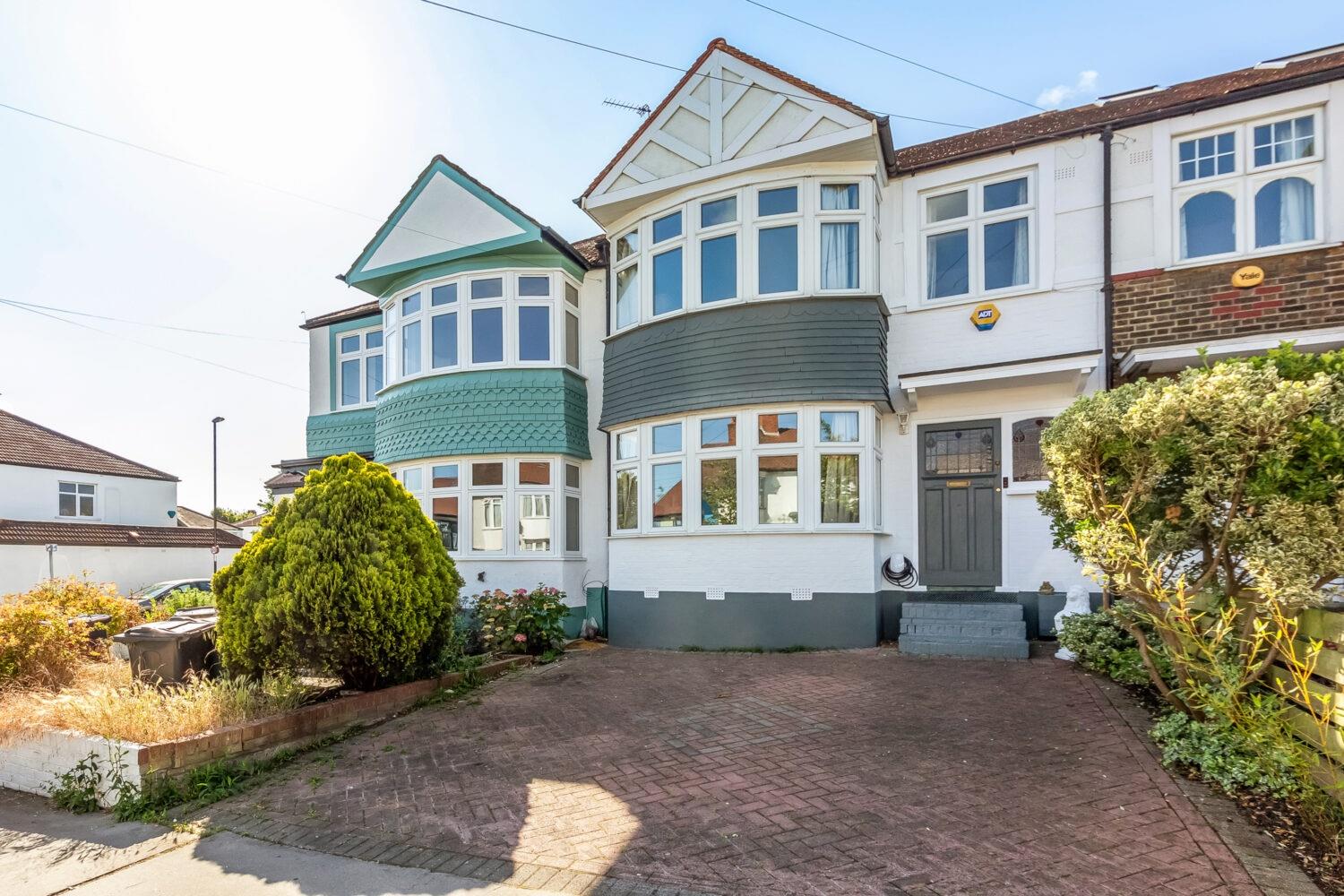 3 bedroom house for sale in Woodvale Avenue, South Norwood, SE25 Pedder