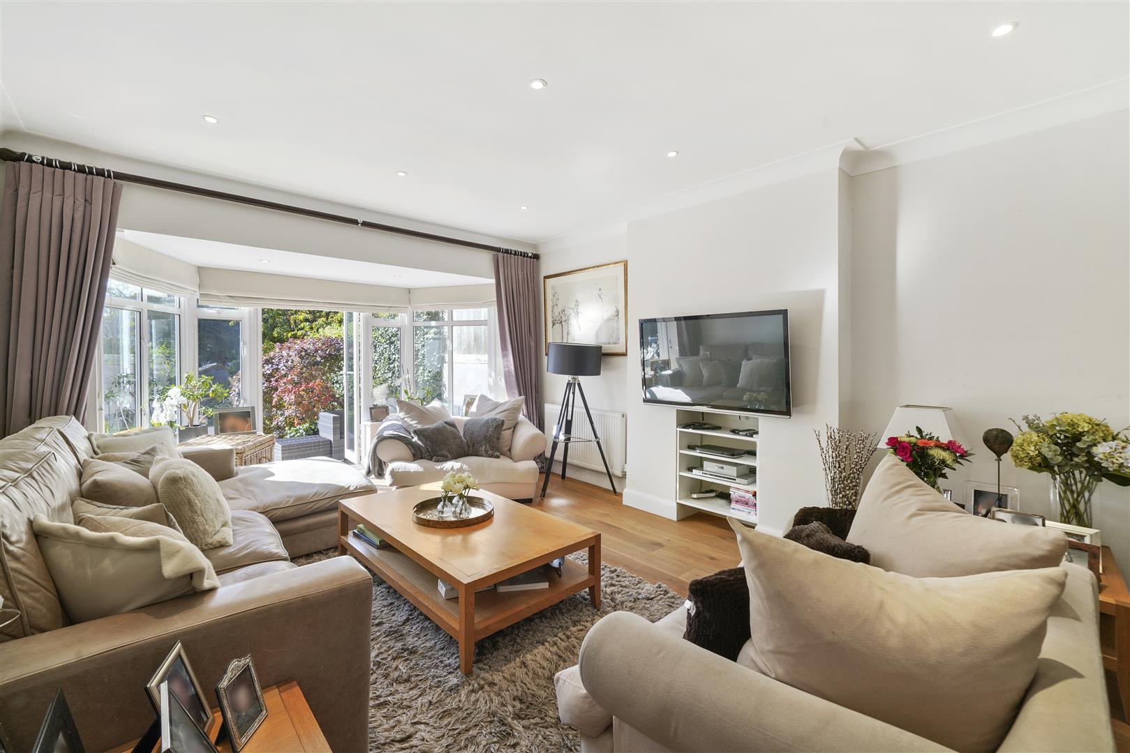 Property Image73e8f548-148f-418b-a4ef-88418c2196d4