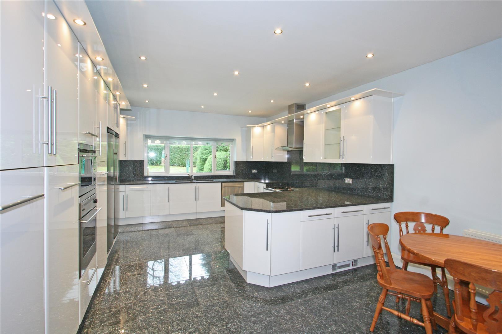 Property Image78978fa7-38a1-4a4f-a78b-16555a650cac