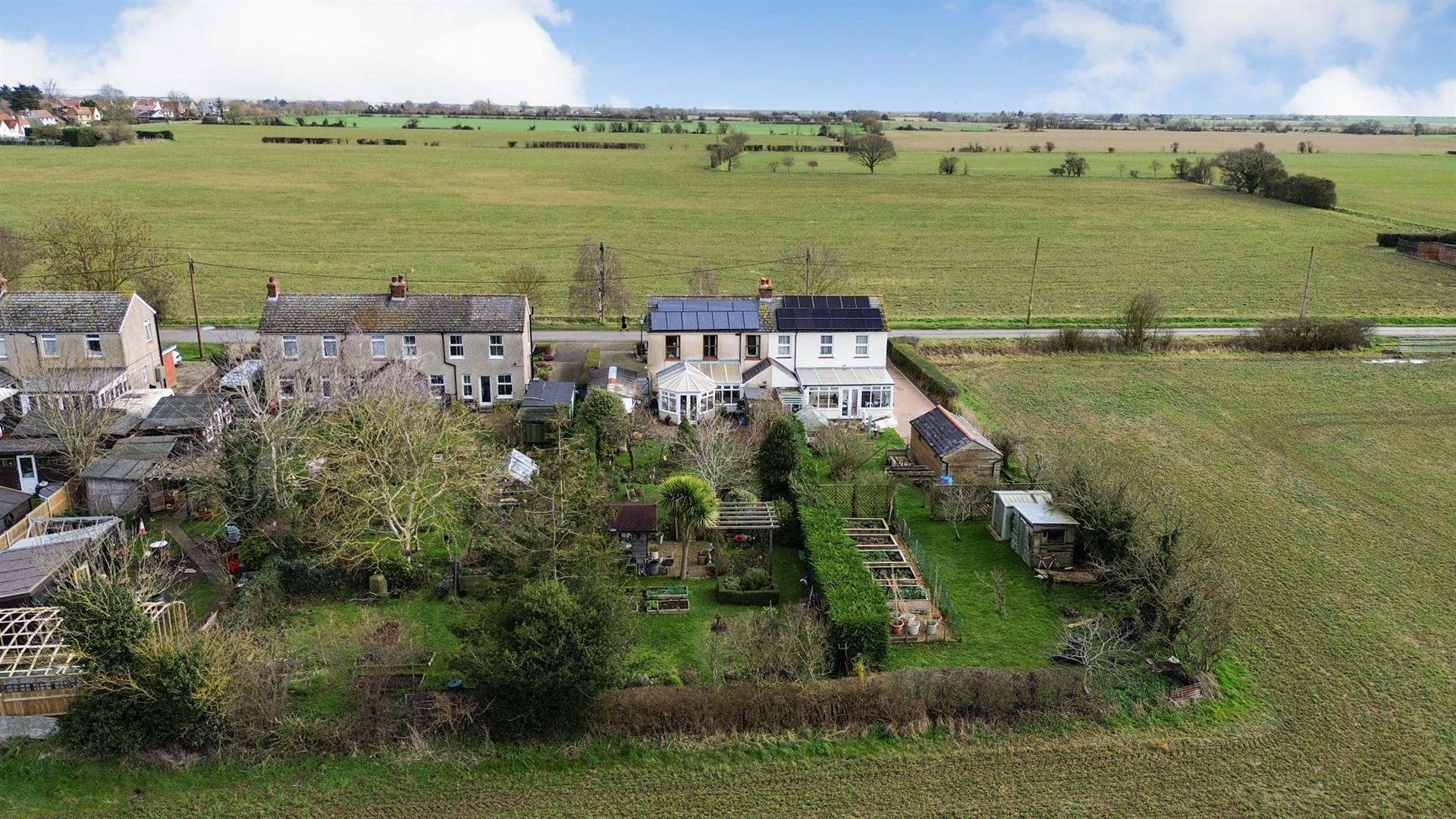 Property Image7982c640-e081-4db7-b8f9-561d2824bea6