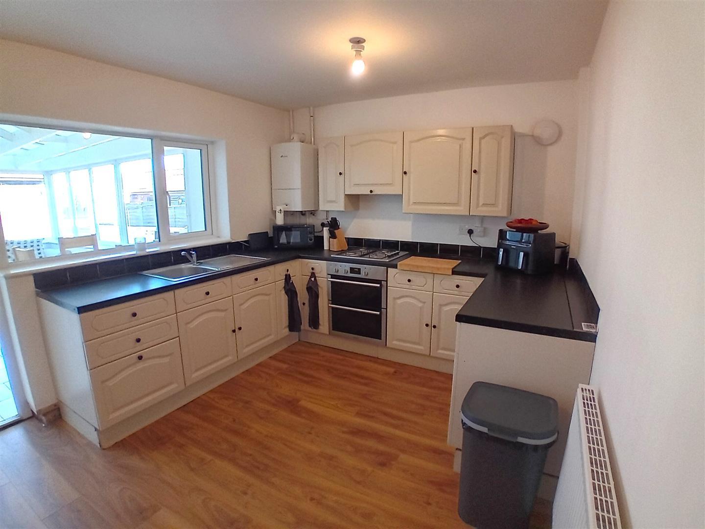 Property Image79b7d3a7-51b2-446c-9d35-182fc77dbb8c