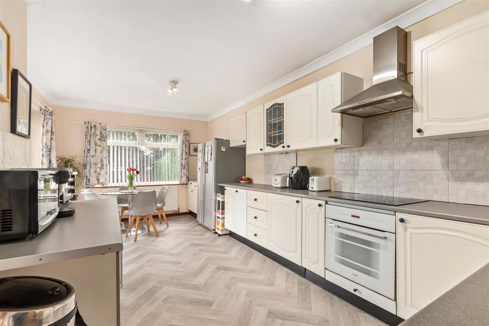 Property Image7c81f396-2a68-4c5c-af6b-65a96d3d26d6