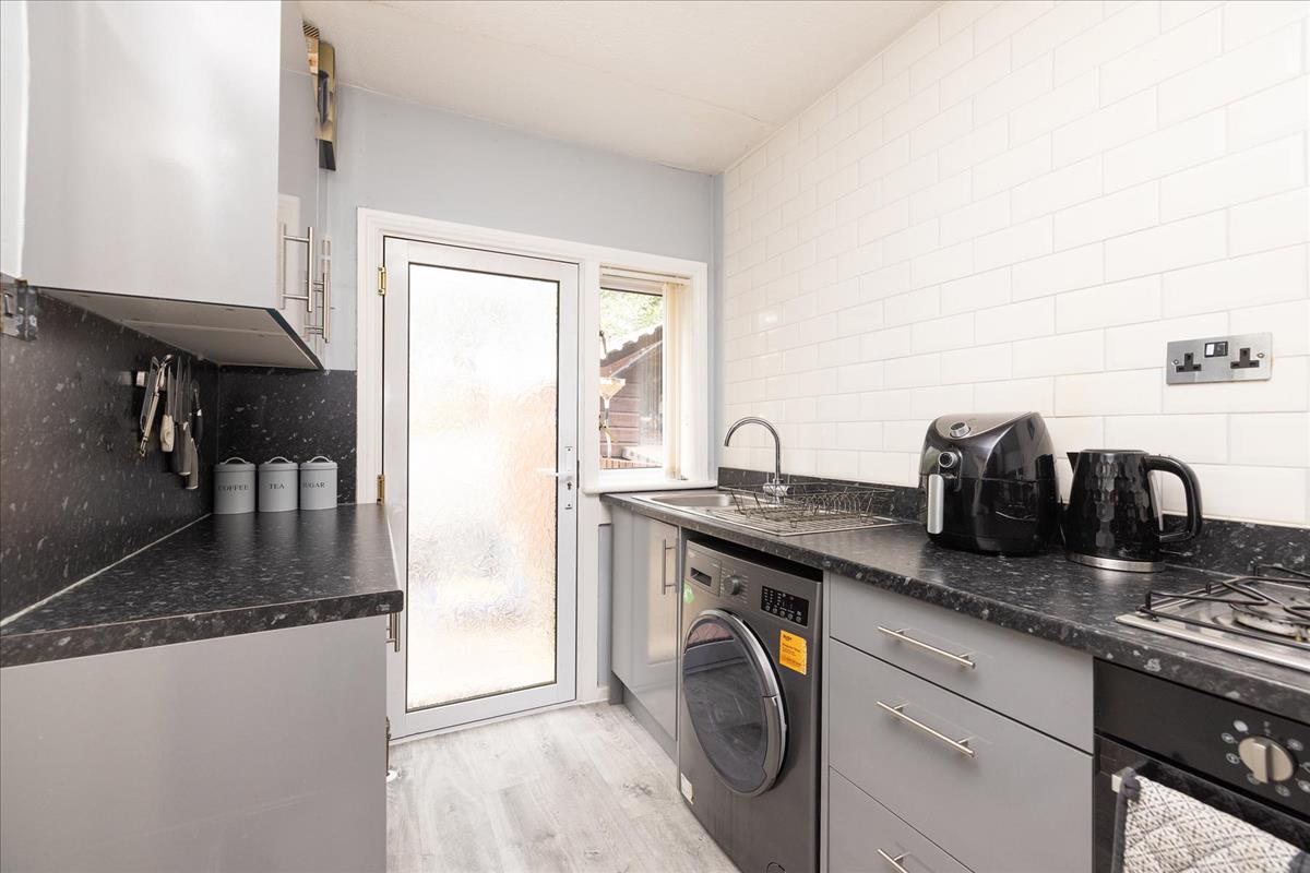 2 bedroom terraced house for sale in 17 Springfield Place, Gorebridge, EH23 Avenue Road Estate