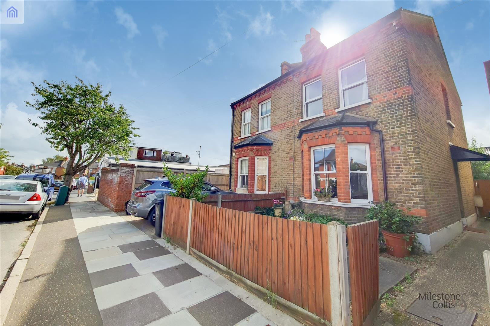 Property Image7e22e1f9-03c5-4667-9212-50383b79b3cd