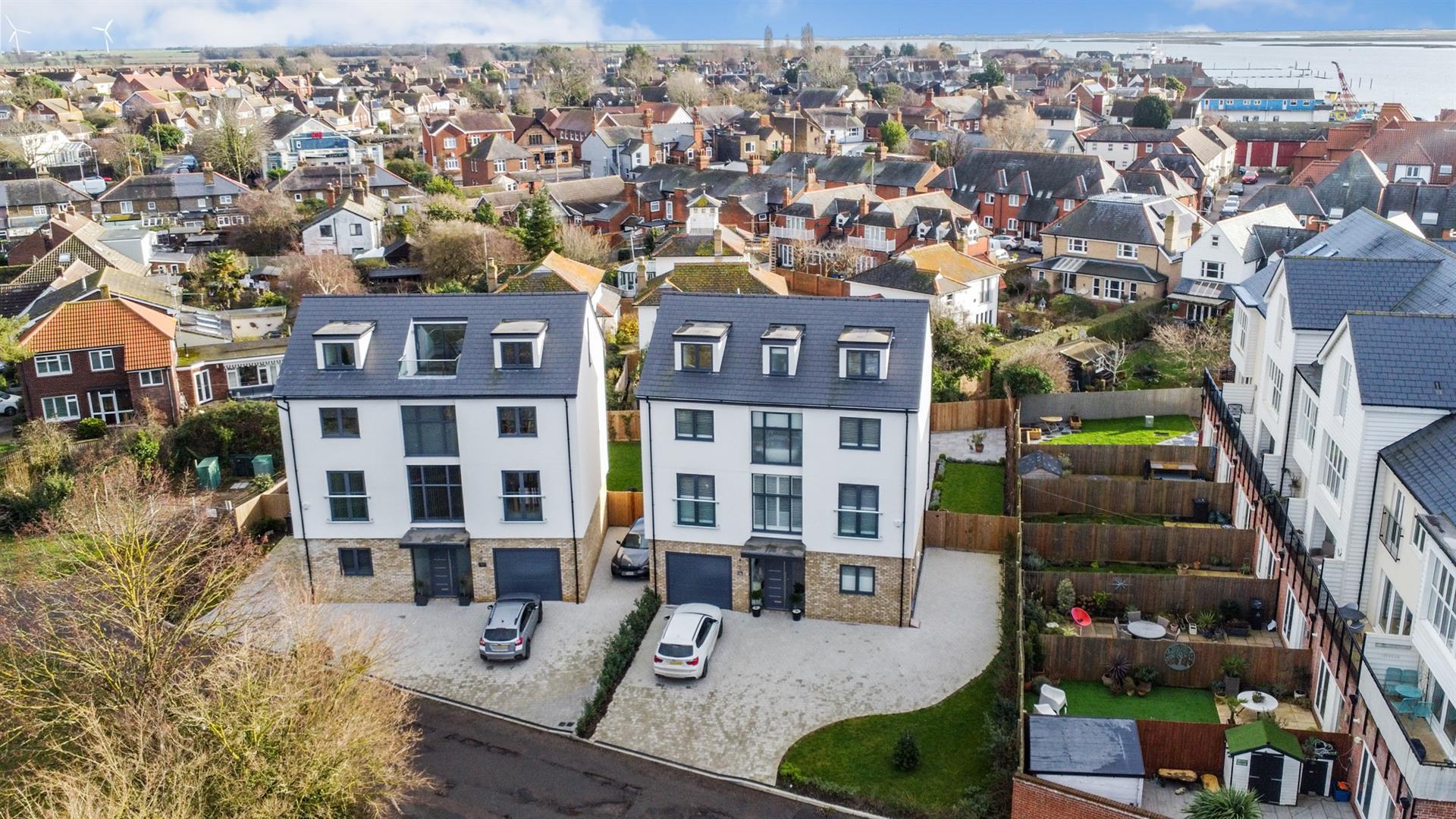 Properties for sale in Burnham On Crouch