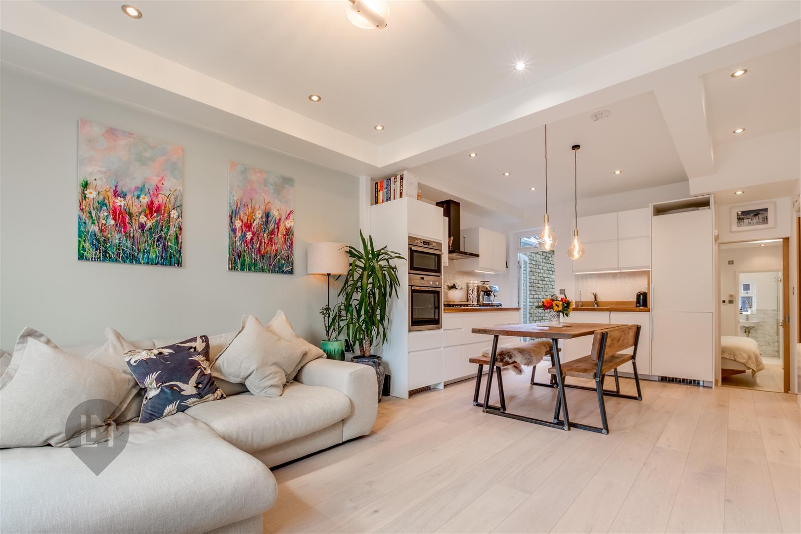Property Image7f8d5908-556f-4c48-b171-950992f876fb
