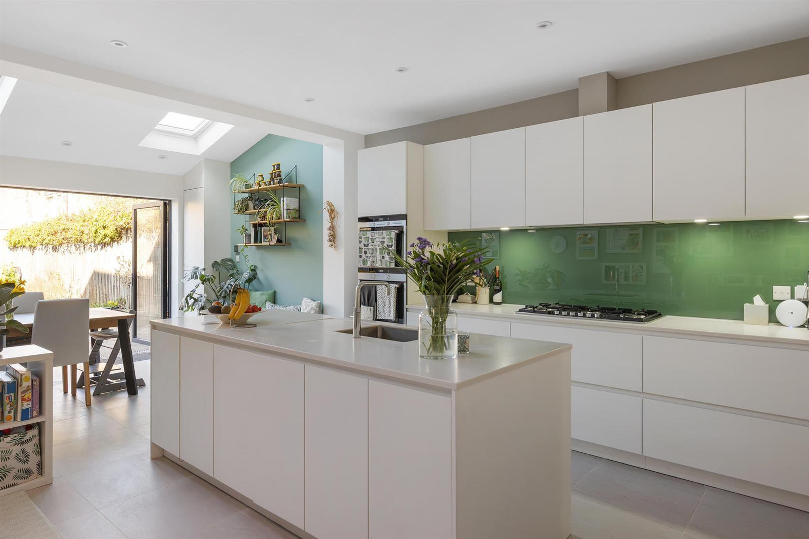 Property Image8197527a-9631-44ed-b241-edd0ef2bcf3c