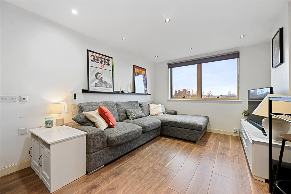 Property Image8362fcae-e9b4-4e78-932f-5e6da8248498