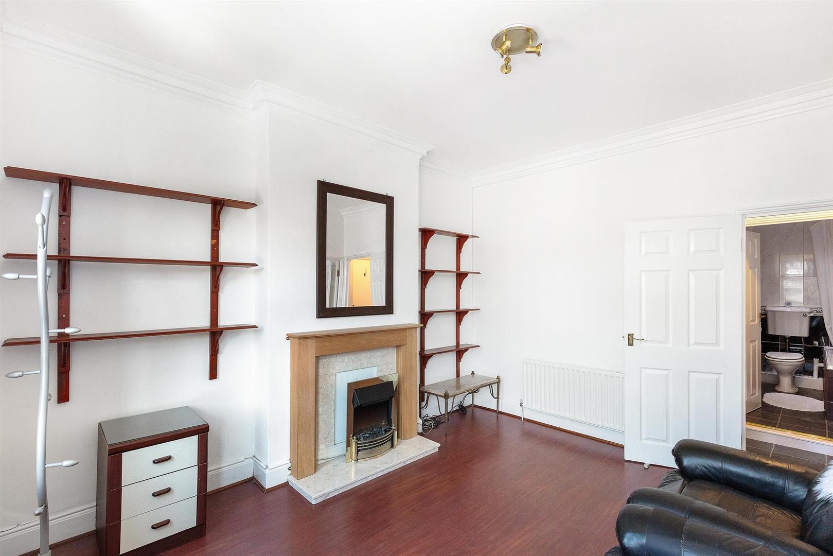 Property Image8394898f-fd86-4b9a-892e-8a5b41d92b93