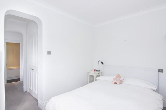 bedroom.jpg