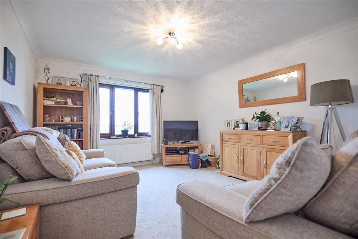 Property Image87120148-605e-4031-8b27-4855eb96cd42