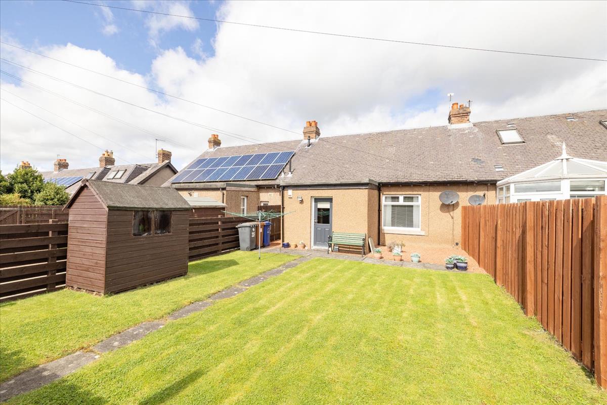 2 bedroom terraced bungalow for sale in 35 Sixth Street, Newtongrange