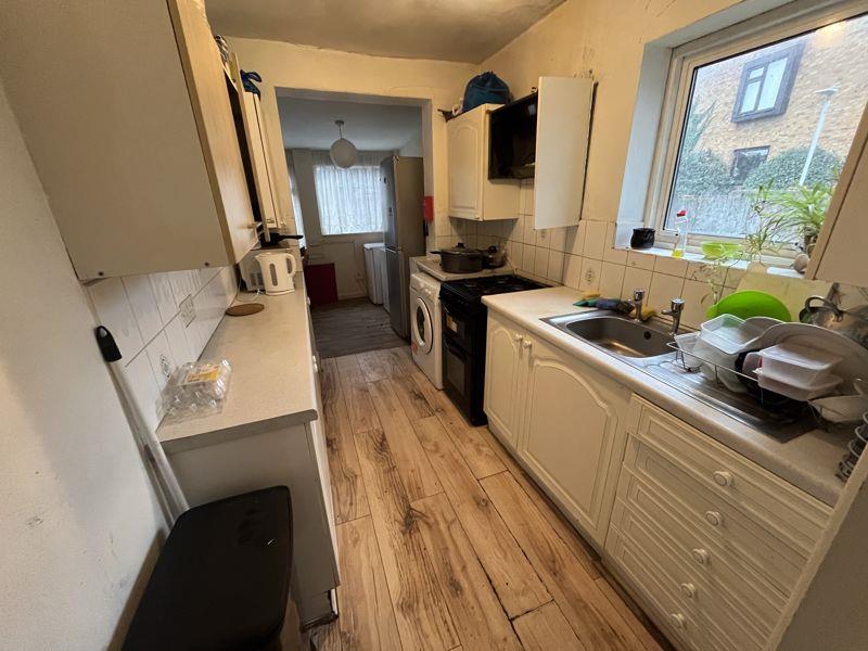 Property Image8b7b8196-0cd7-461b-993a-7f5c895d1e03
