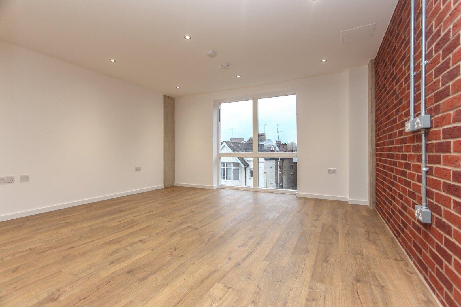 Property Image923c32fc-fe27-426e-b0ad-7f98e84097d1
