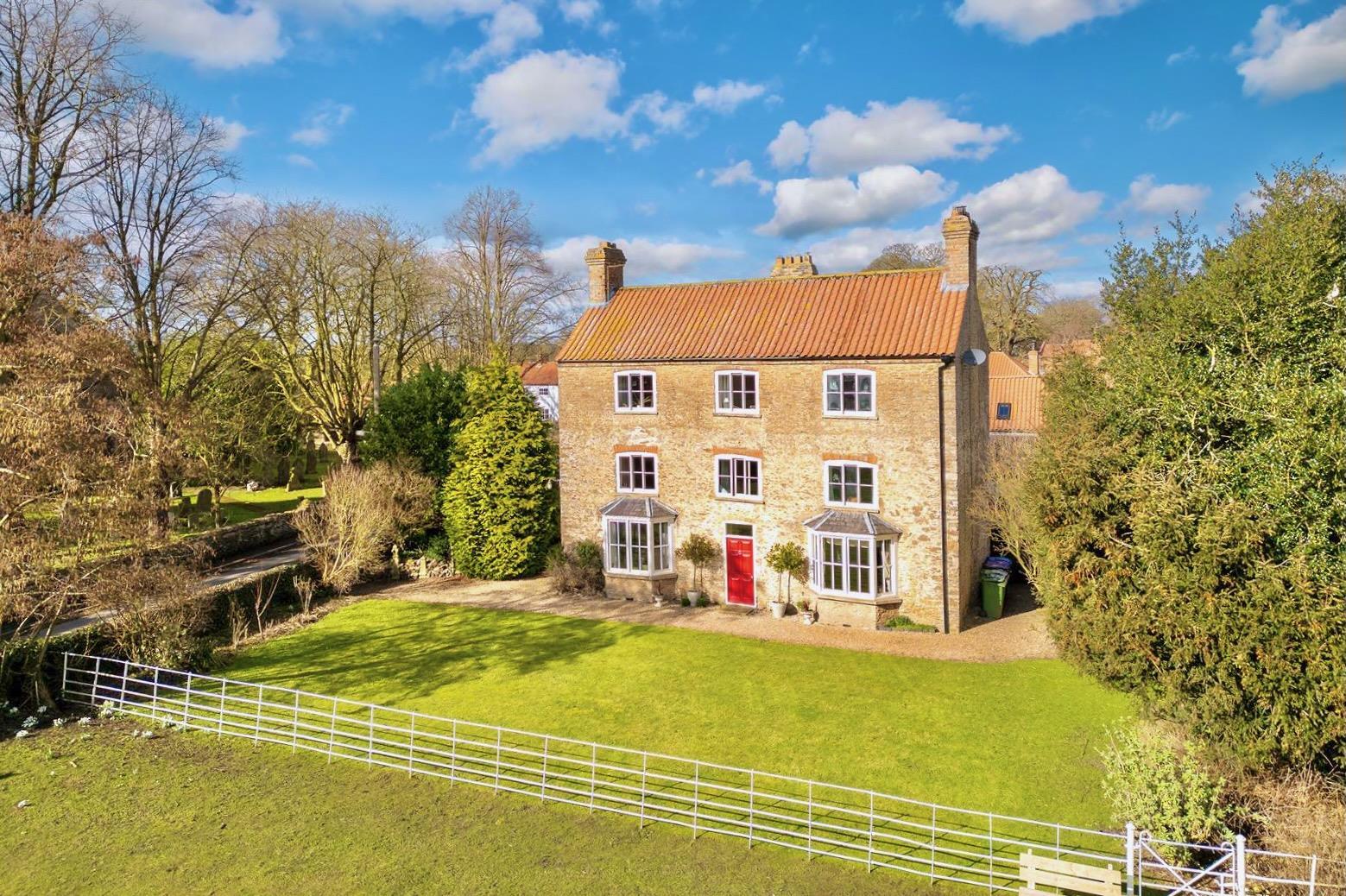 Property Image9432034c-d984-49d0-aae8-84ea7f92e4b9