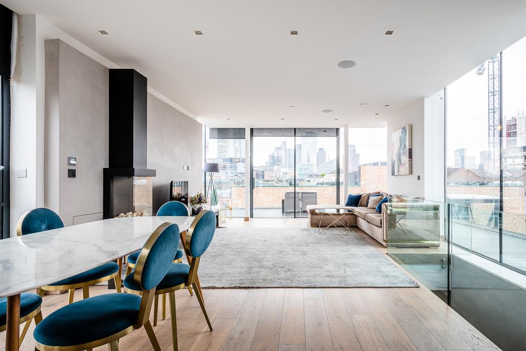 <order>0</order><label>Hoxton Square penthouse</label>