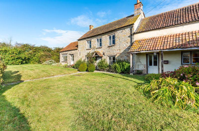 2 bedroom house for sale in , Charfield, GL12 David James