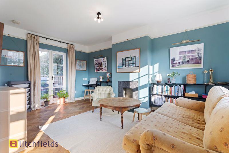 Property Image97efae35-205f-4bcb-b8a2-58820bcb06c0