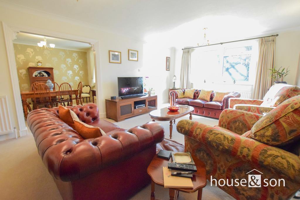Property Image9859507c-fe51-4b3f-8a40-286273531cb2