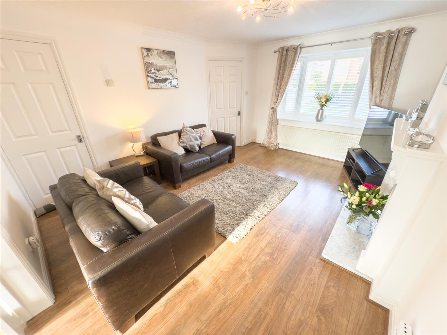 Property Image99dcca54-a360-455a-b00f-3d5faffb35f6