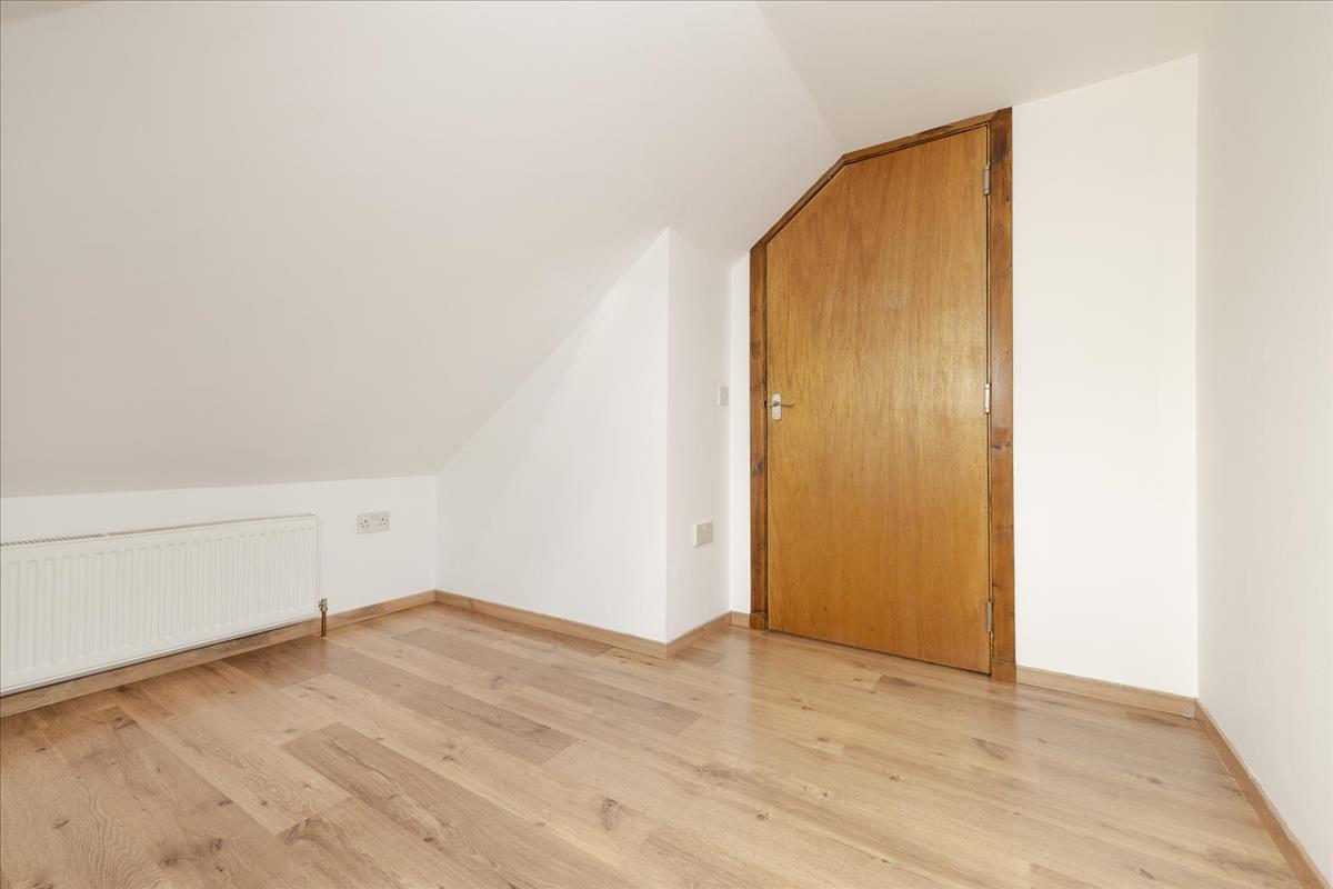 4 bedroom flat for sale in 28 Wallace Crescent, Roslin, EH25 Avenue