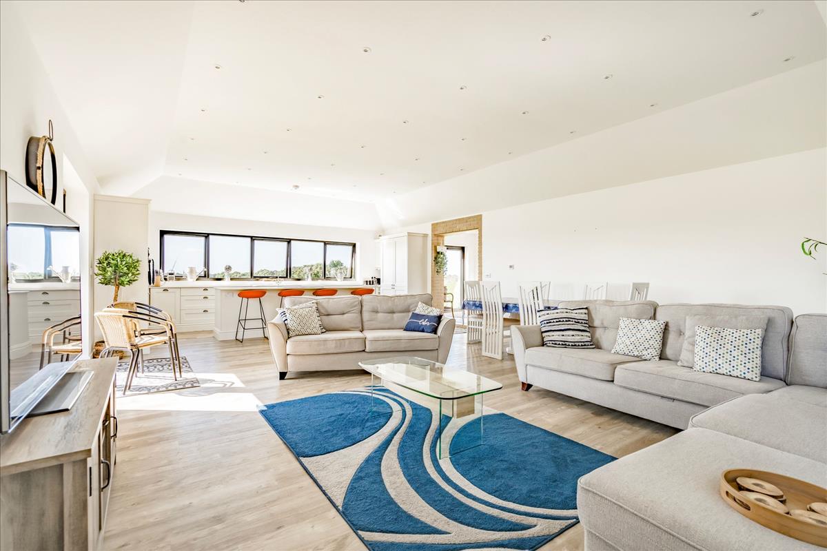 Property Image9b7fa312-83d2-48ae-8081-9132d4119e9f