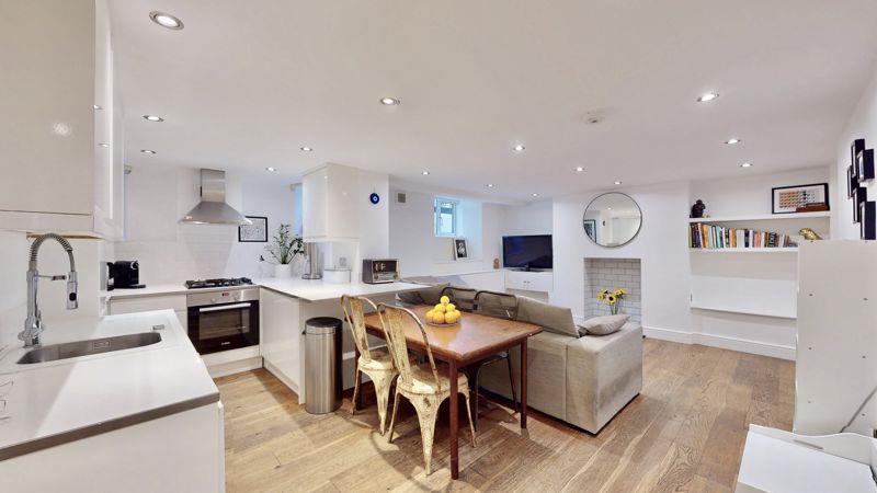 Property Image9d44abf6-e72f-4751-a44d-7572b4e426f6