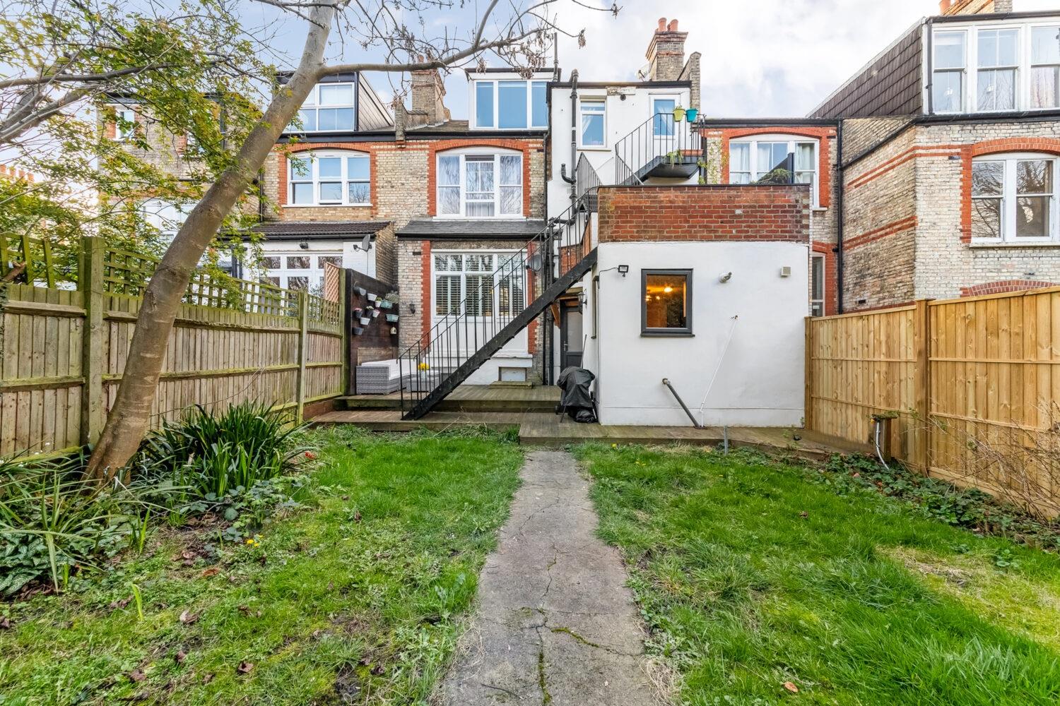 2 bedroom apartment for sale in Queensthorpe Road, Sydenham, SE26 Pedder