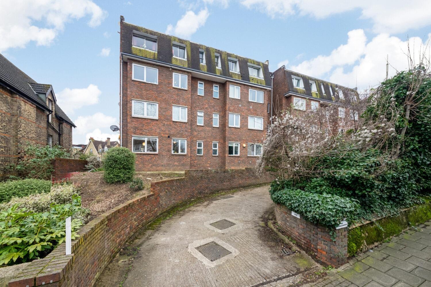 2 bedroom apartment for sale in Westwood Hill, Sydenham, SE26 Pedder