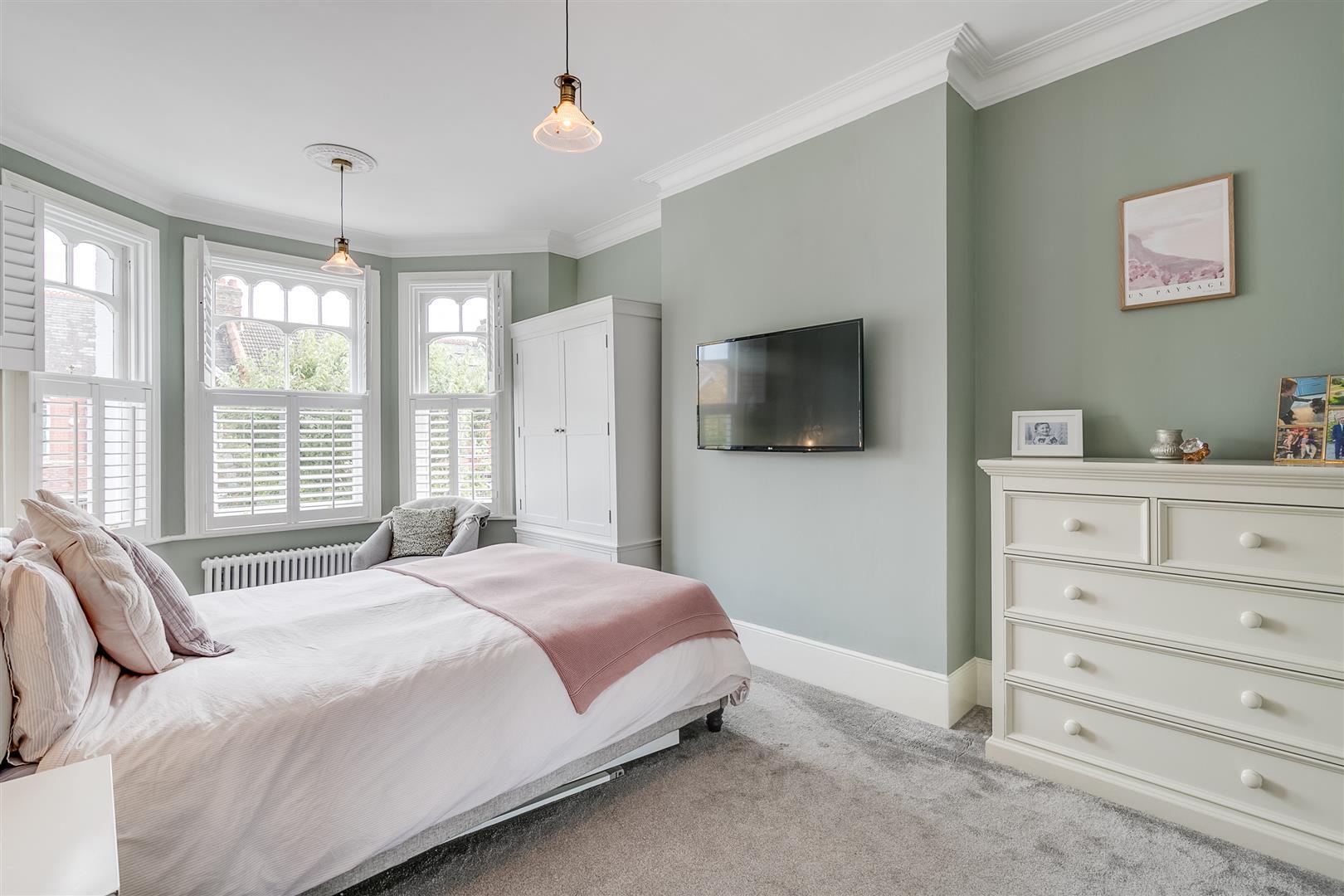 3 bedroom house for sale in Braemar Avenue, London, SW19 Loney Miller
