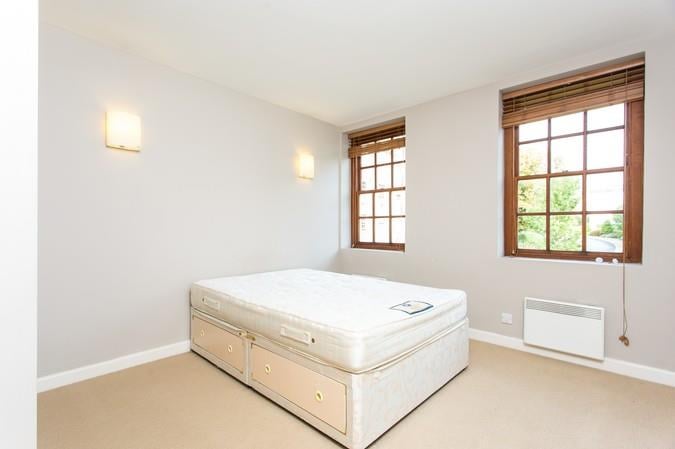 Bedroom (2).jpg