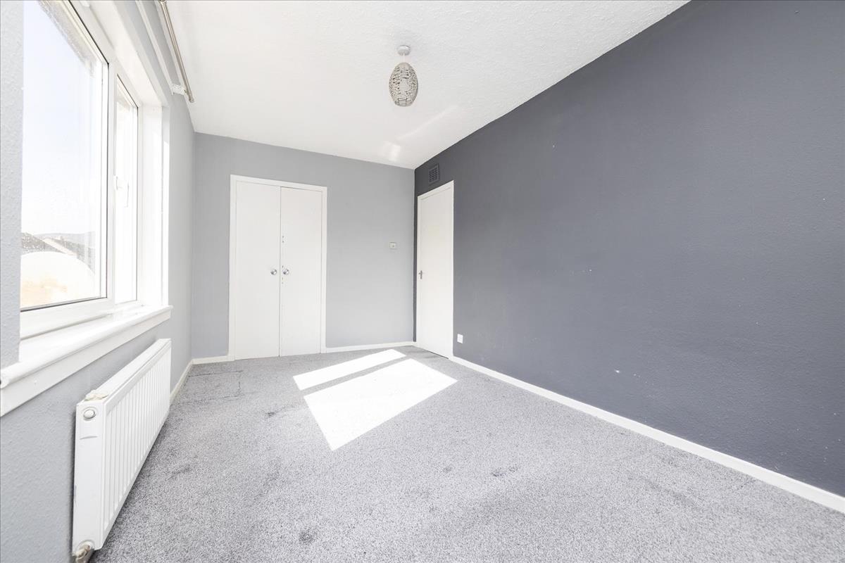 3 bedroom terraced house for sale in 61 Windsor Square, Penicuik, EH26