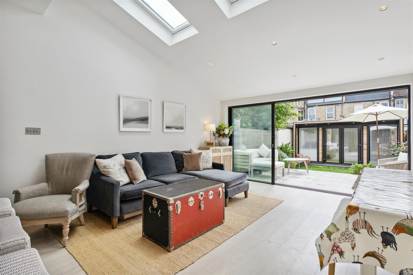 4 bedroom midterraced house for sale in Speldhurst Road, London, W4