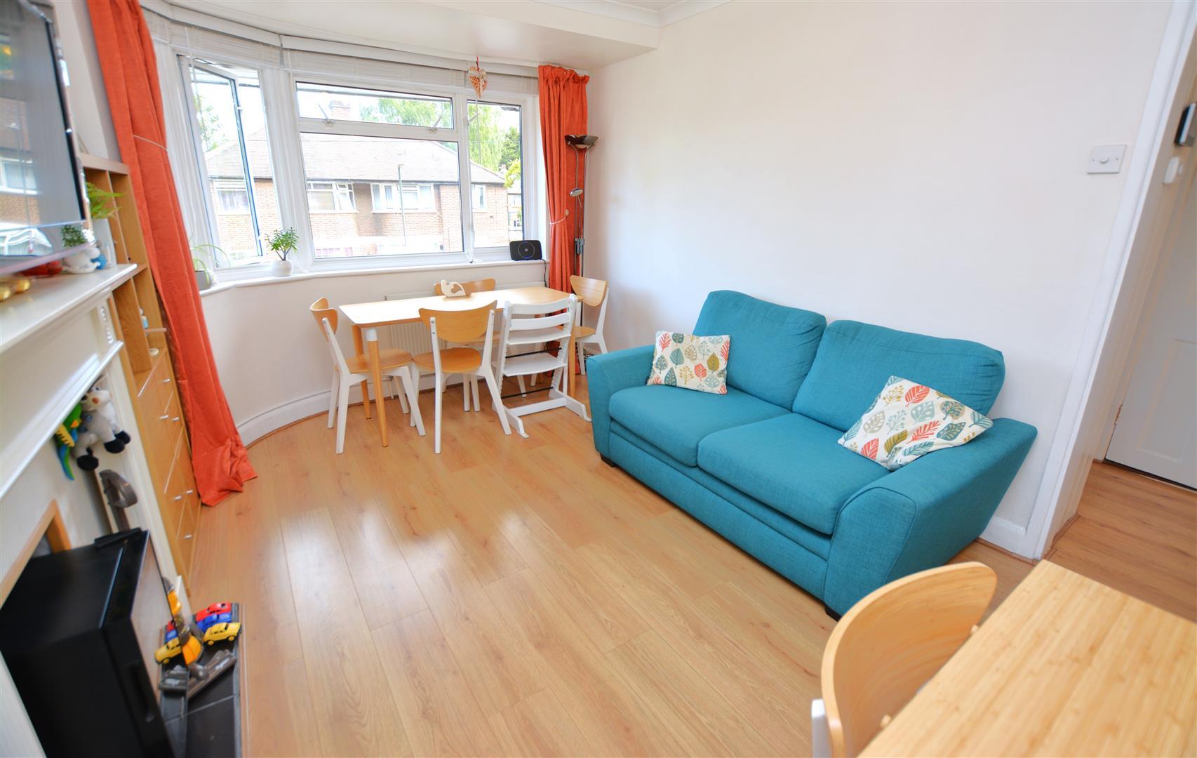 2 bedroom for sale in Runnymede, Colliers Wood, SW19