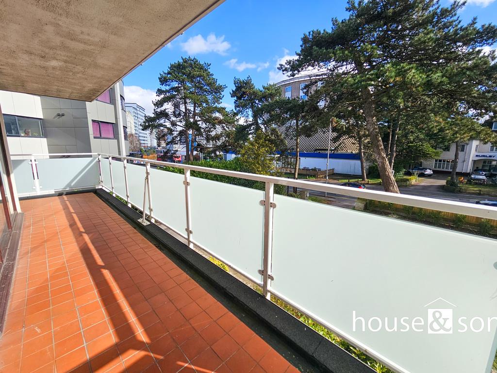 Property Imagea612a952-6e4f-4c5b-b2ff-f19276591208