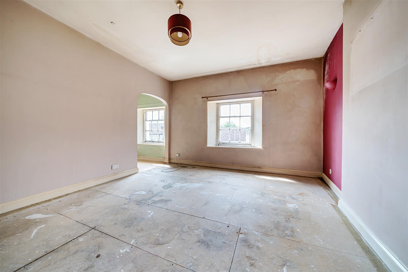 1 bedroom flat for sale in 7 8 Market Place, Wincanton, BA9 Symonds