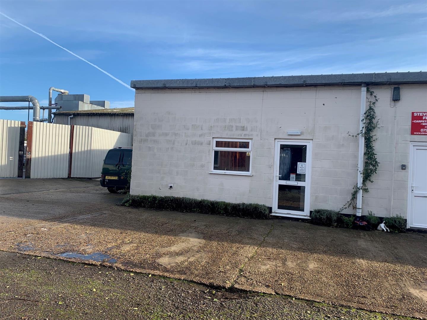 commercial property light industrial to let in East Road Business Park