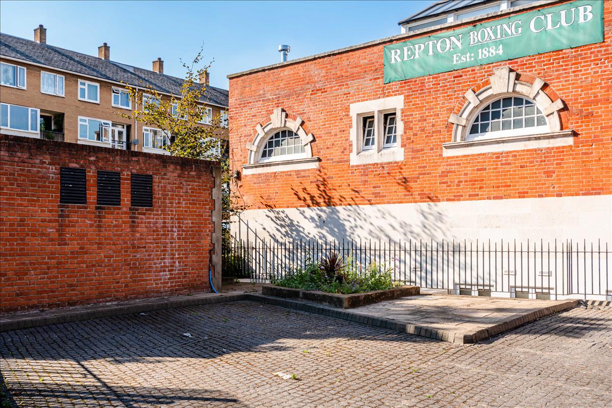 Property Imagea7bfe8df-6cdb-4dea-9c92-9bc1f873a135