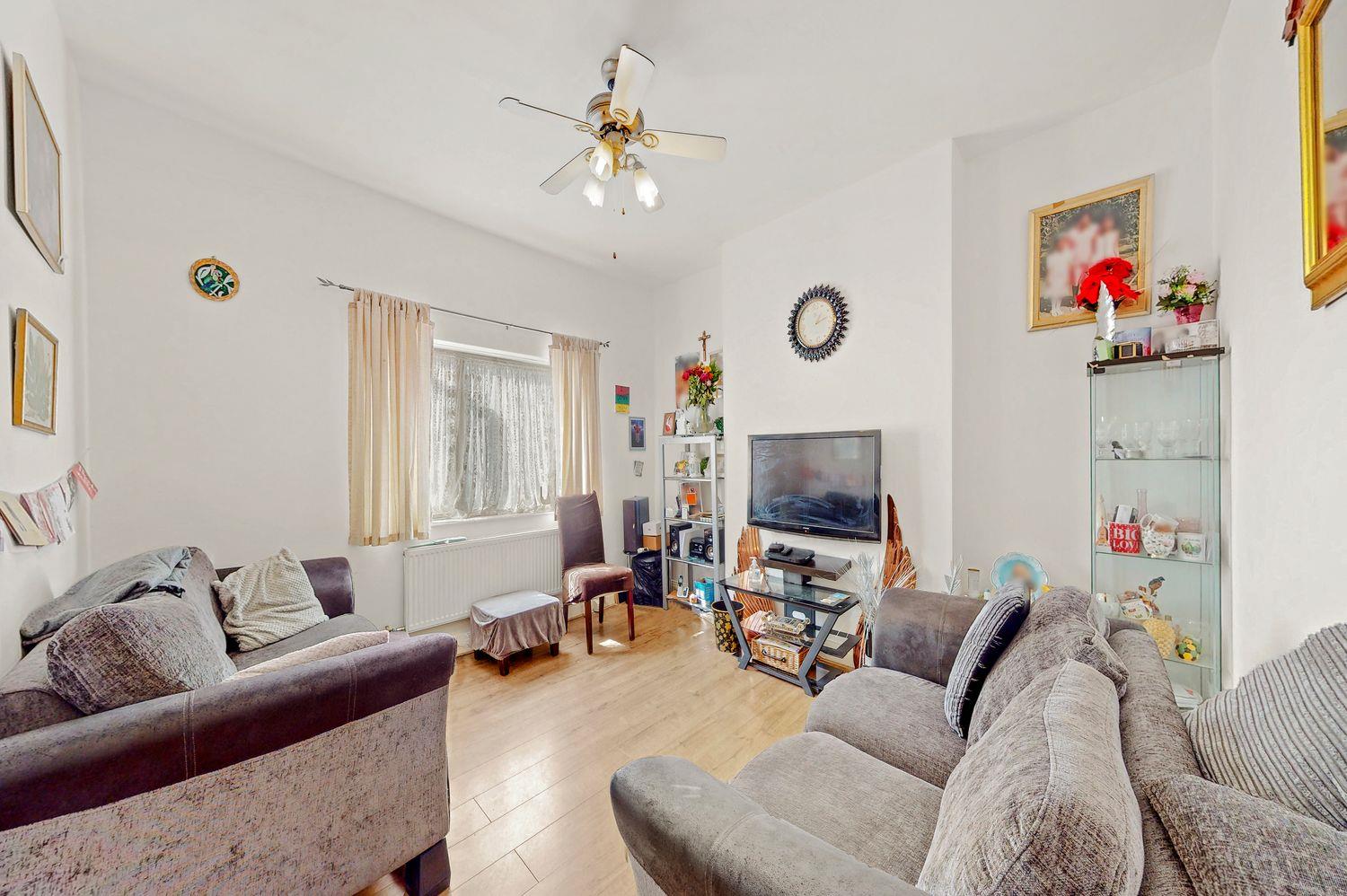 Property Imagea97d09da-f1df-4abc-91b6-61c137bd6102