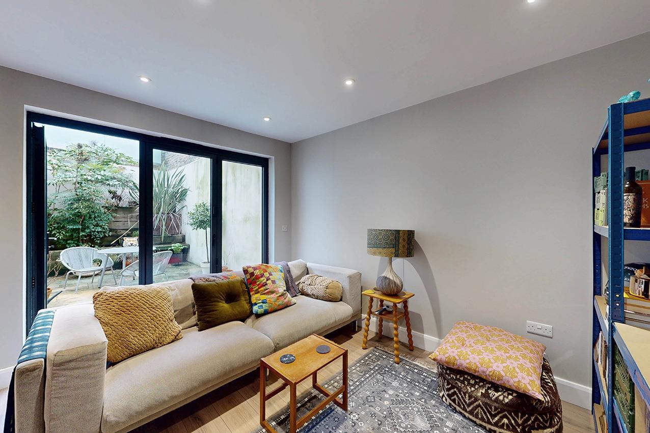 Property Imagea9846294-3d9a-4ccf-841b-646bc9137423